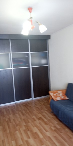ул. Парниковая,10 в Карпинске - karpinsk.yutvil.ru